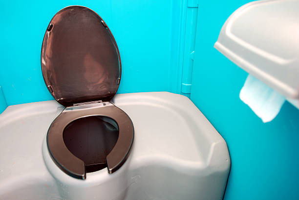 Porta potty rental for outdoor events in Hazelwood, MO